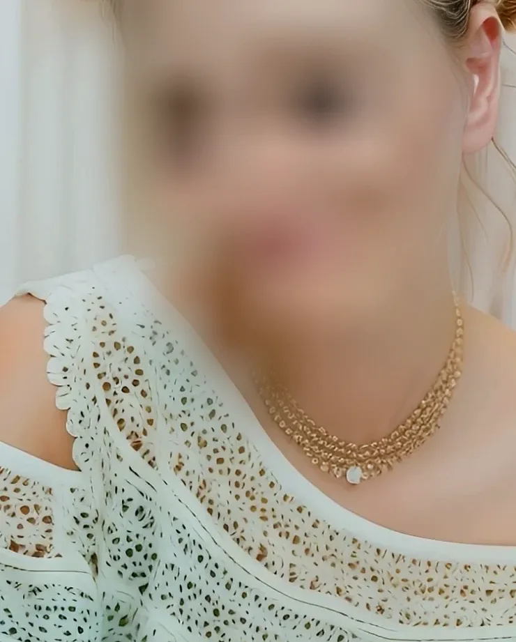 Josephine, 21